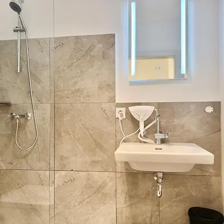 Modern Stylish Near Scs Appartement Wiener Neudorf