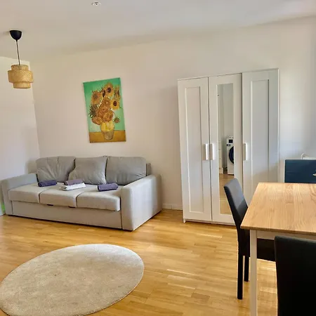 Modern Stylish Near Scs Appartement